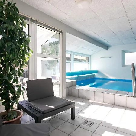 Five-bedroom Holiday In Blavand 23 別荘 *