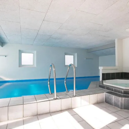 Five-bedroom Holiday In Blavand 23