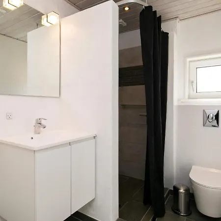 Five-bedroom Holiday In Blavand 23 * ホ